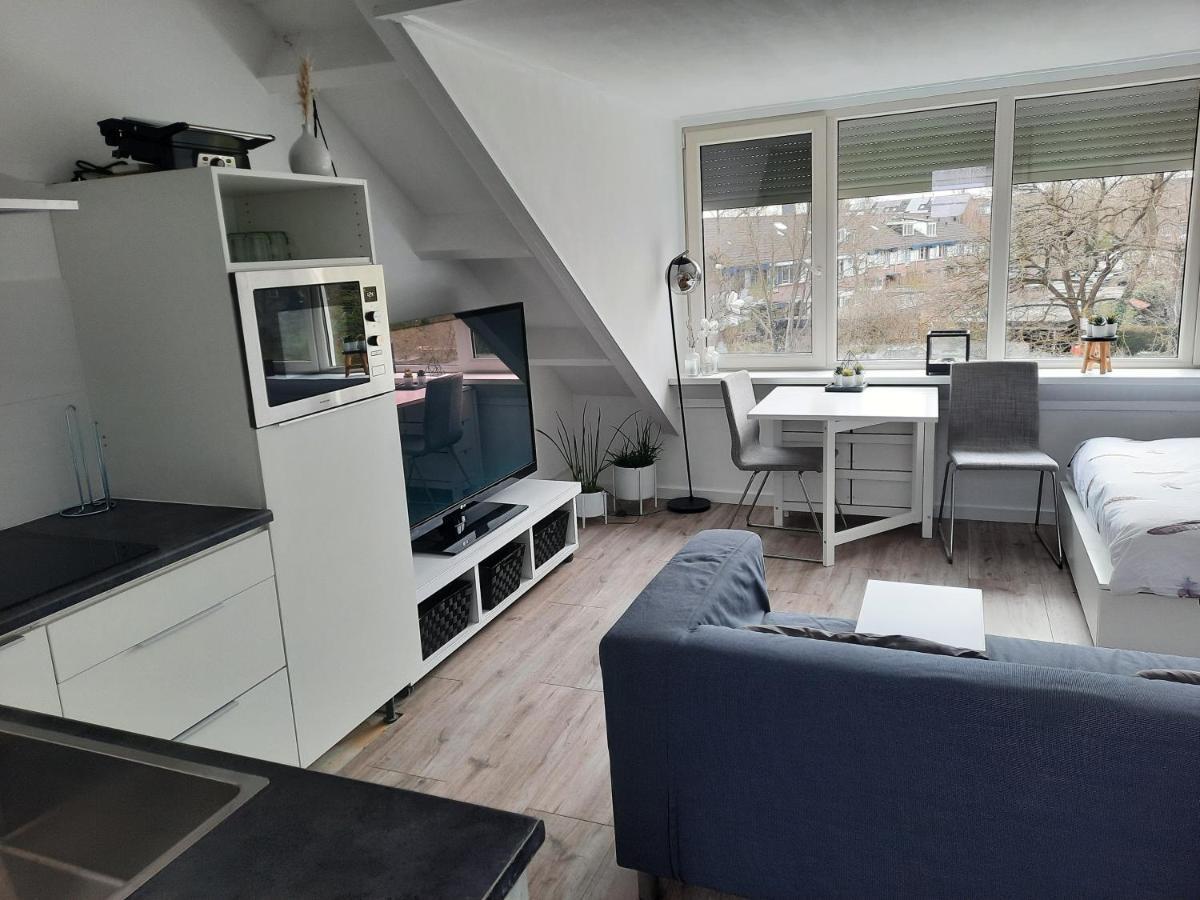 Hotel Studio 76 Groningen Met Gratis Leenfietsen Esterno foto